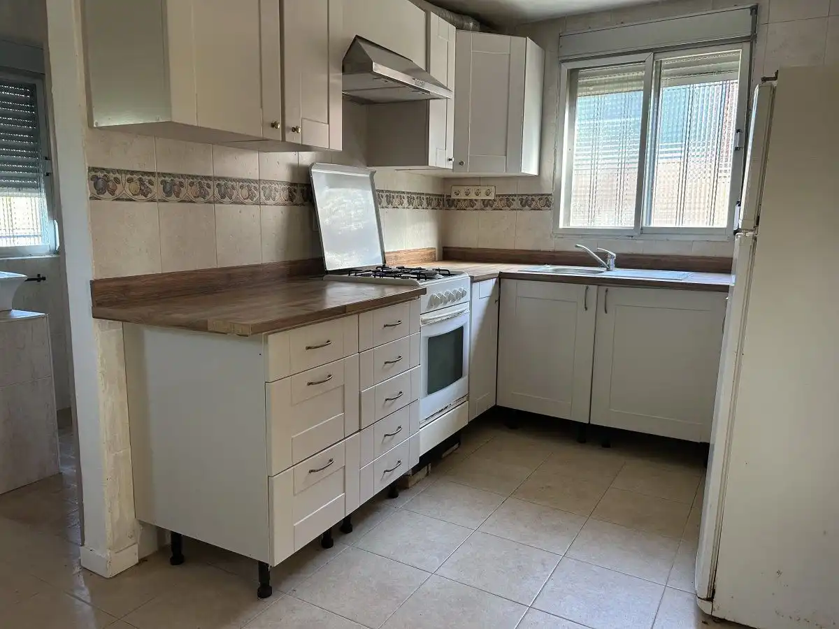Küche von Haus oder Chalet zum Verkauf in Castellón de la Plana / Castelló de la Plana mit Privatgarten, Abstellraum und Schwimmbad