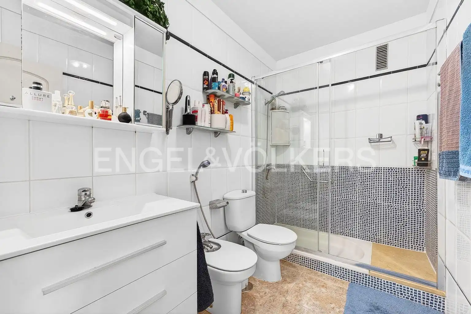 Bathroom of Flat for sale in Granadilla de Abona  with Furnished