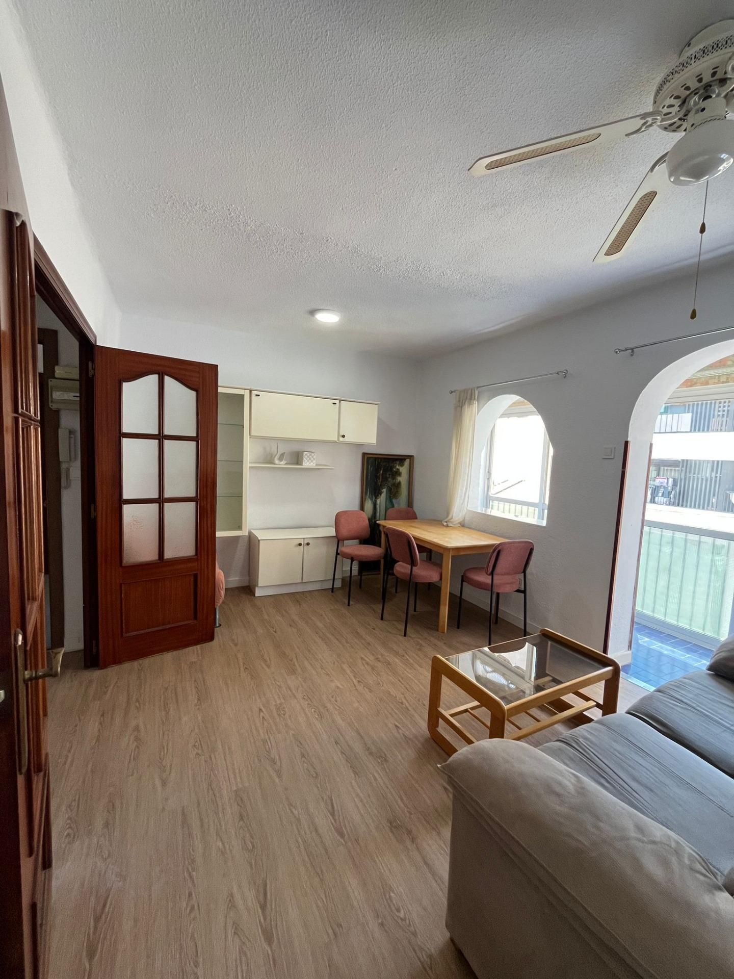Piso en venta en Calle CAPITAN CORTES, Colonia Madrid, Benidorm