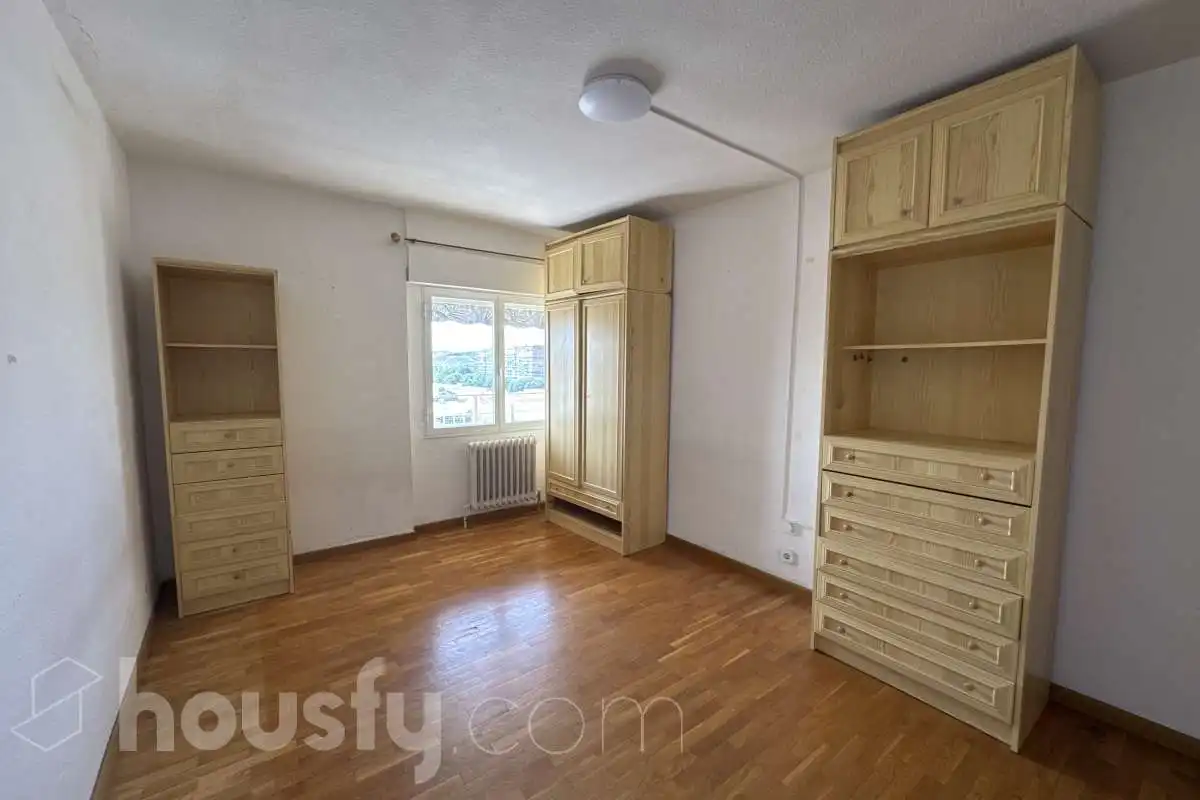 Habitación de Piso de alquiler en Torrejón de Ardoz con Calefacción, Parquet y Terraza