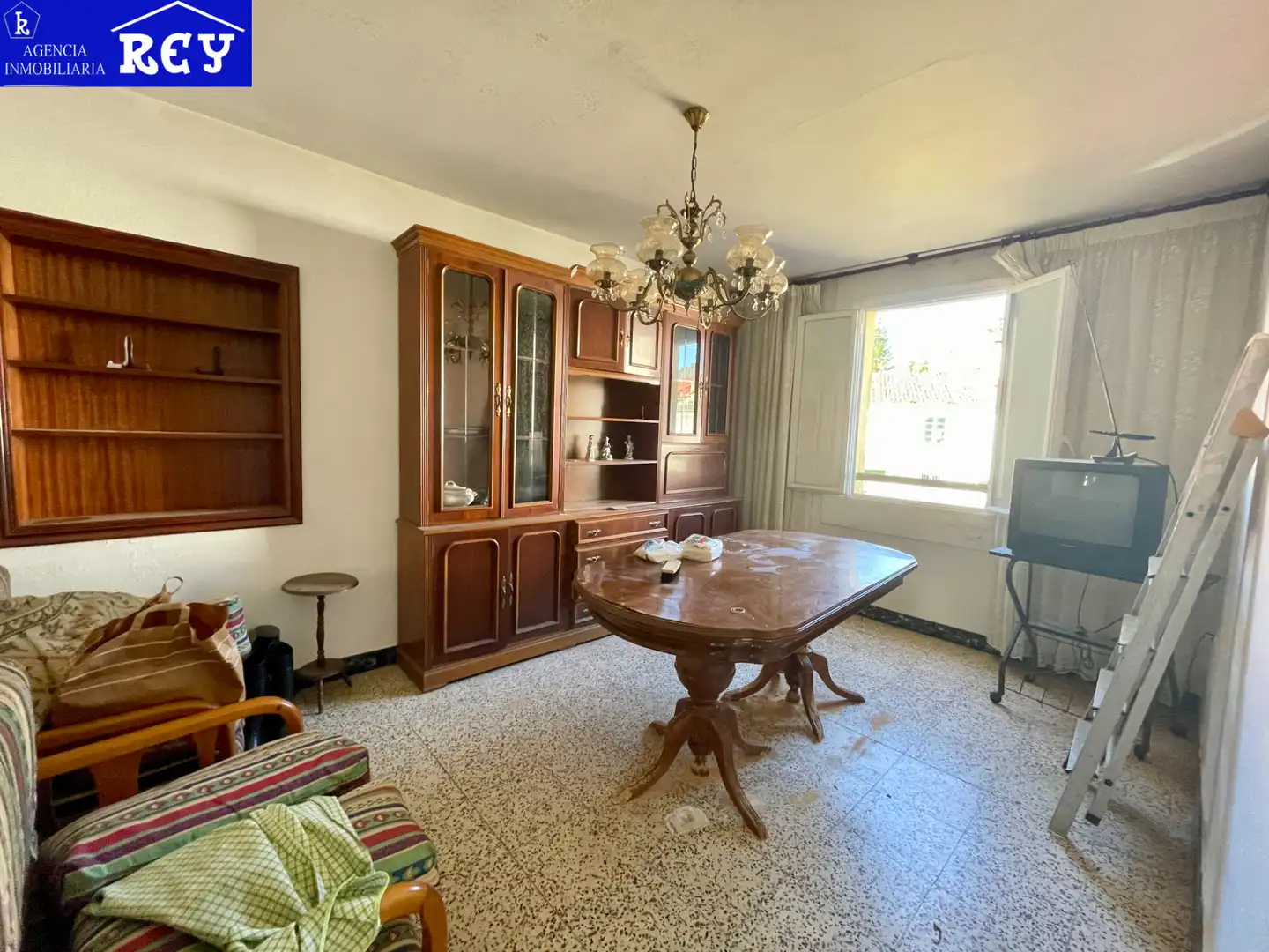 Menjador de Casa o xalet en venda en Santiago de Compostela  amb Jardí privat, Terrassa i Moblat