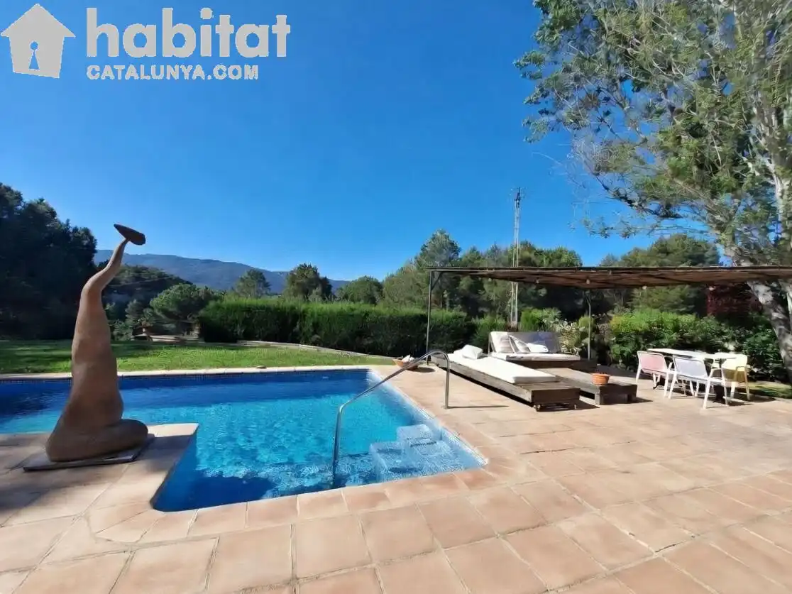 Jardín de Casa o chalet en venta en Sant Esteve Sesrovires con Aire acondicionado, Calefacción y Jardín privado