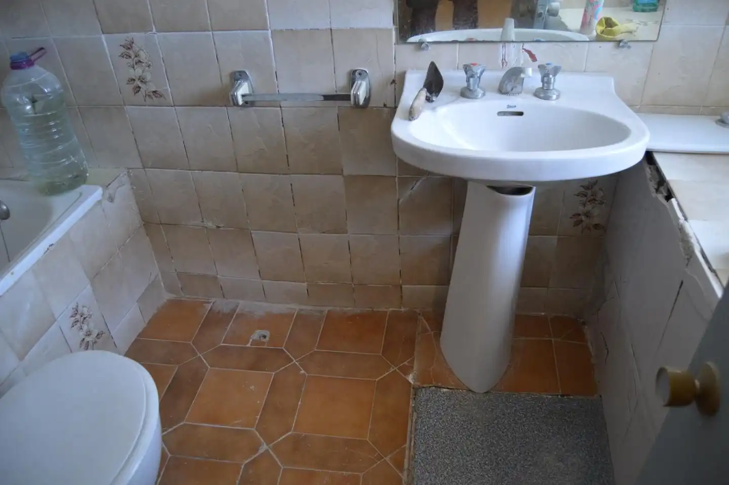 Badezimmer von Residential zum Verkauf in El Valle de Altomira