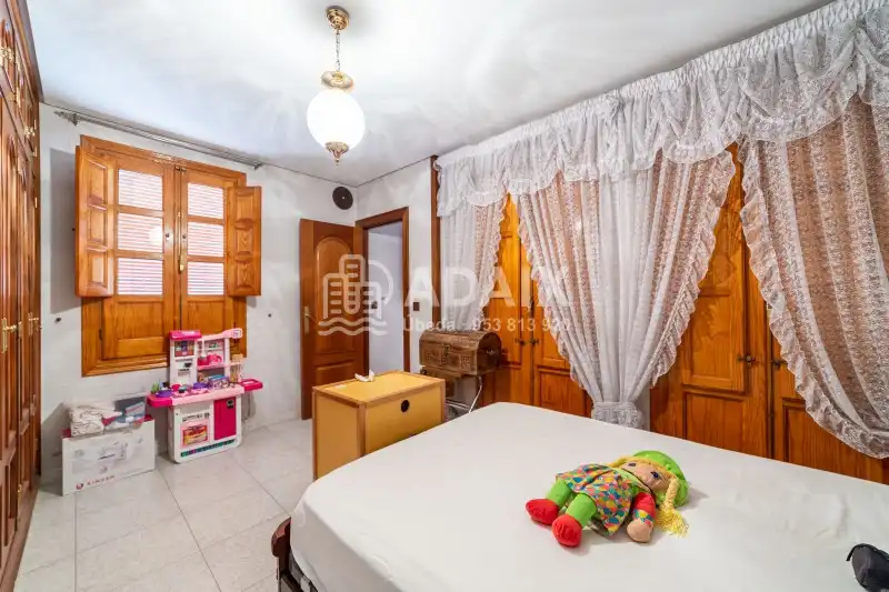 Schlafzimmer von Haus oder Chalet zum Verkauf in Úbeda mit Terrasse, Abstellraum und Balkon