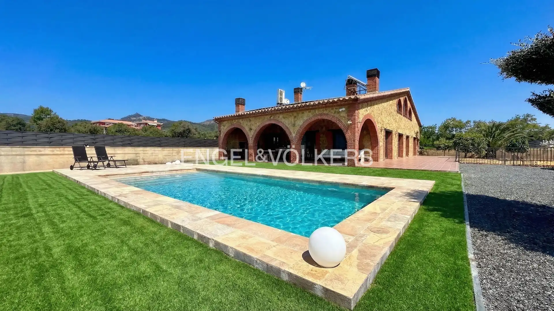 Swimming pool of Houses for sale in Vilanova d'Escornalbou  with Air Conditioner, Heating and Private garden