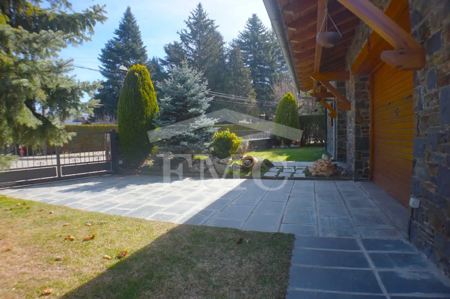 Terrassa de Casa o xalet en venda en Llívia amb Calefacció, Jardí privat i Parquet