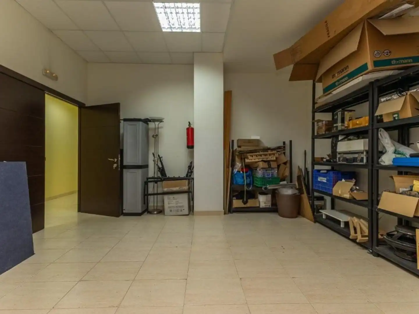 Local en venta en Tavernes Blanques con Aire acondicionado