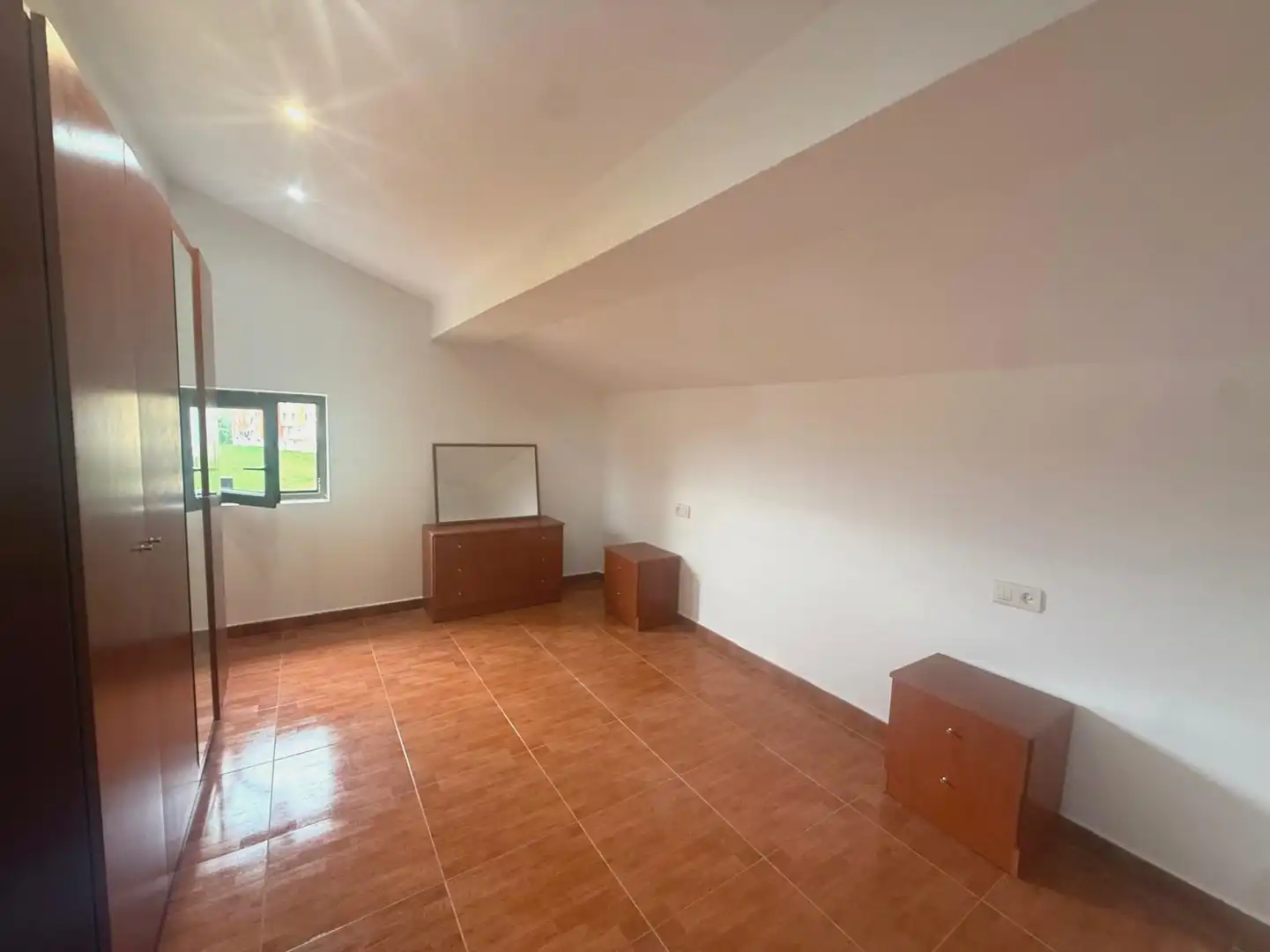 Casa adosada en venta en Avilés con Calefacción, Jardín privado y Terraza