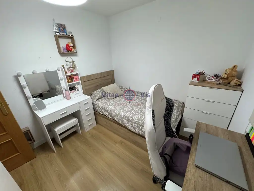Bedroom of Flat for sale in Lorca  with Furnished, Balcony and Community pool