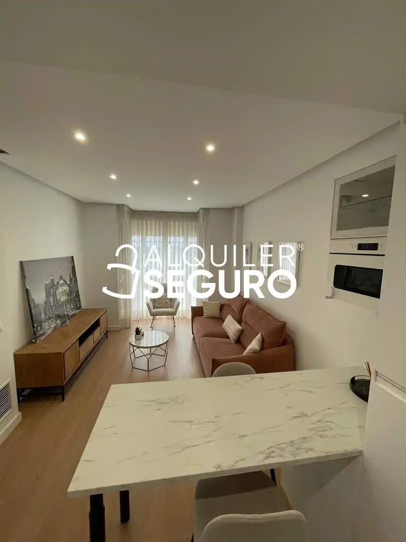 Sala d'estar de Pis de lloguer en Madrid amb Aire condicionat, Calefacció i Traster