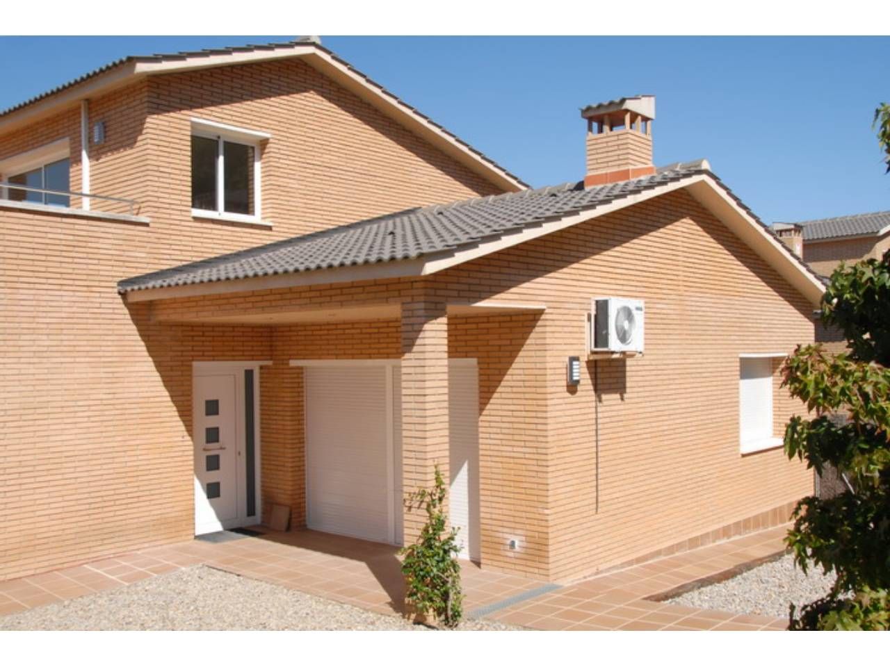 Exterior view of House or chalet for sale in La Roca del Vallès  with Air Conditioner, Heating and Private garden