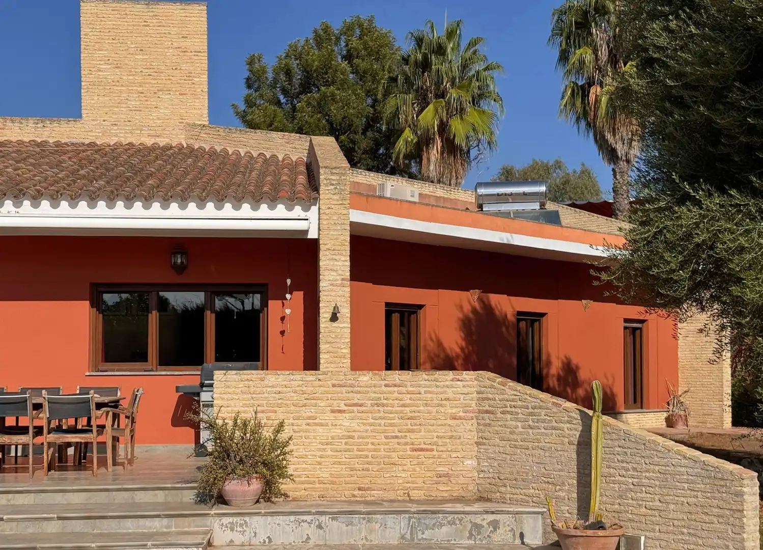 Vista exterior de Casa o chalet en venta en Carmona con Aire acondicionado, Calefacción y Jardín privado