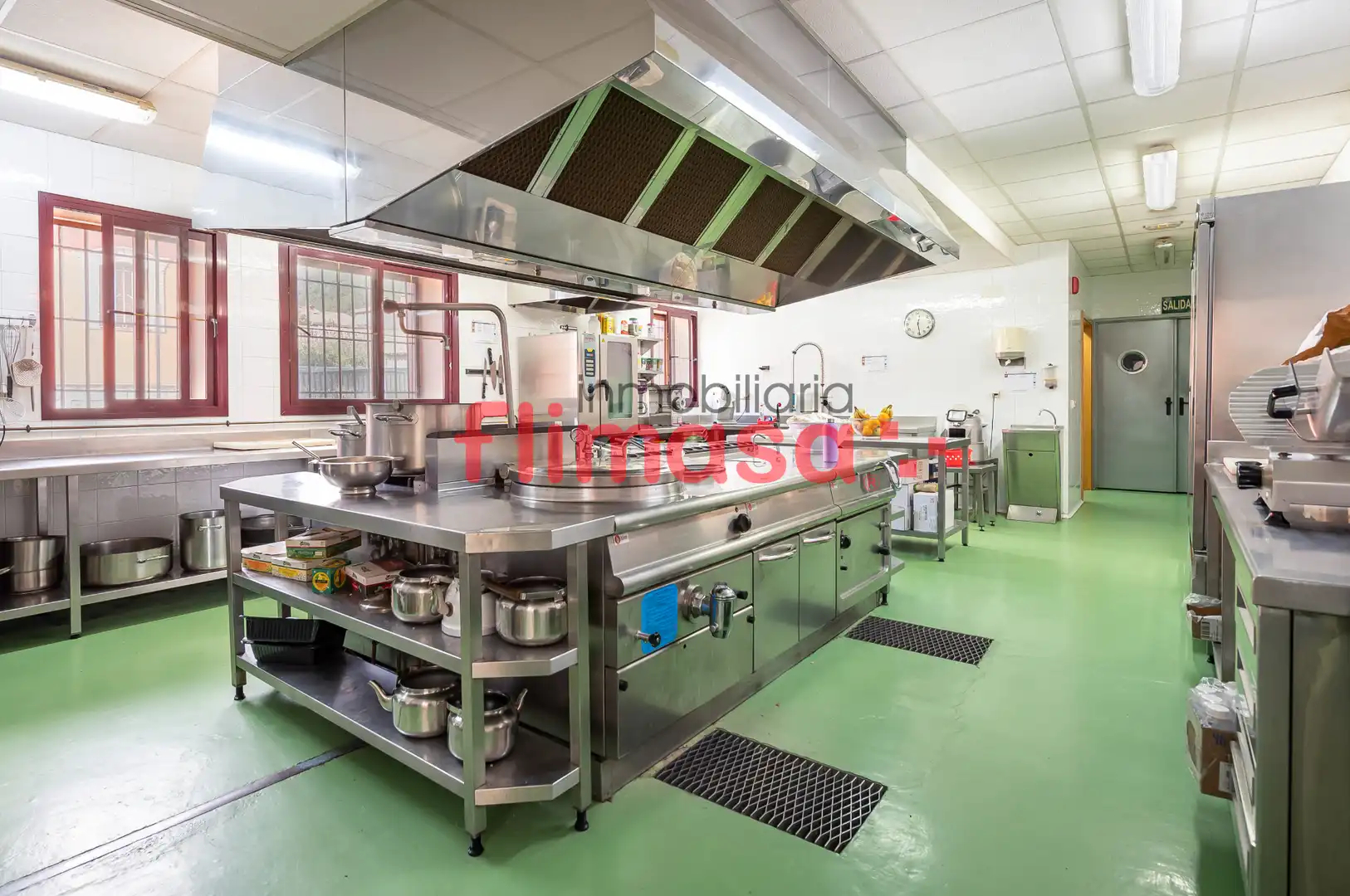 Cocina de Edificio en traspaso en Piedralaves