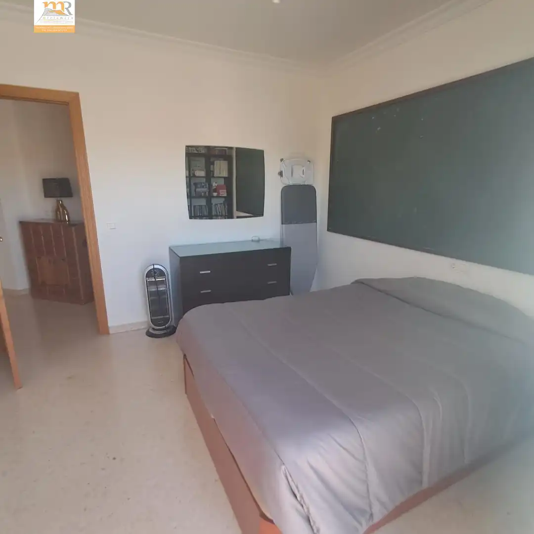 Bedroom of Attic for sale in Estepona