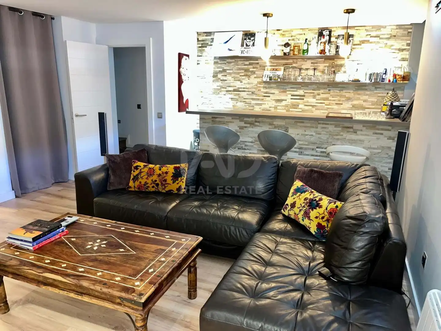 Sala de estar de Casa adosada en venta en Almería con Aire acondicionado, Calefacción y Terraza