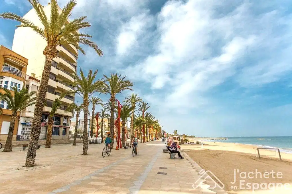 Vista exterior de Casa o chalet en venta en Vinaròs con Jardín privado, Terraza y Trastero
