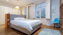 Bedroom of Flat for sale in  Barcelona Capital  with Air Conditioner, Heating and Parquet flooring