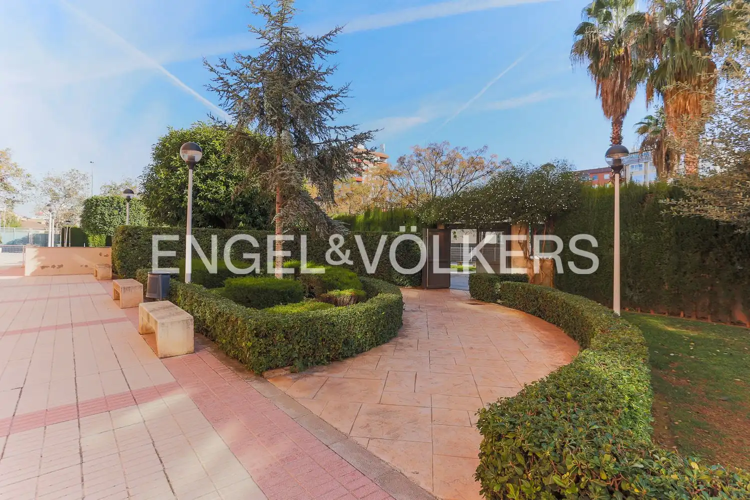 Vista exterior de Pis en venda en Valencia amb Aire condicionat, Calefacció i Piscina