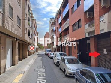 Local comercial en venda a ager