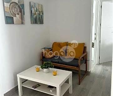 Bedroom of Flat to rent in  Sevilla Capital  with Air Conditioner