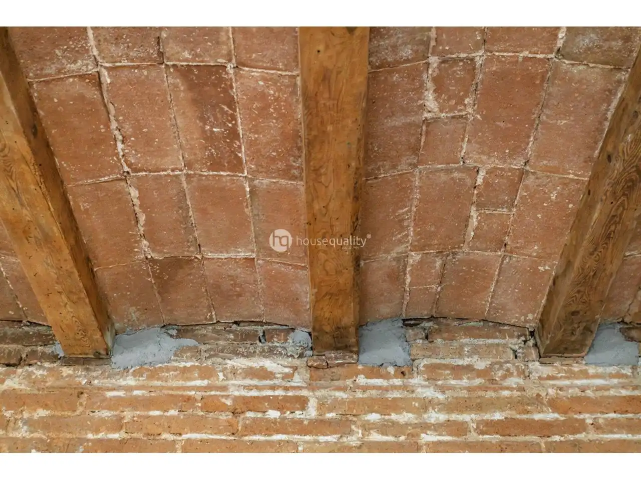 Flat for sale in Barcelona  with Air Conditioner and Balcony