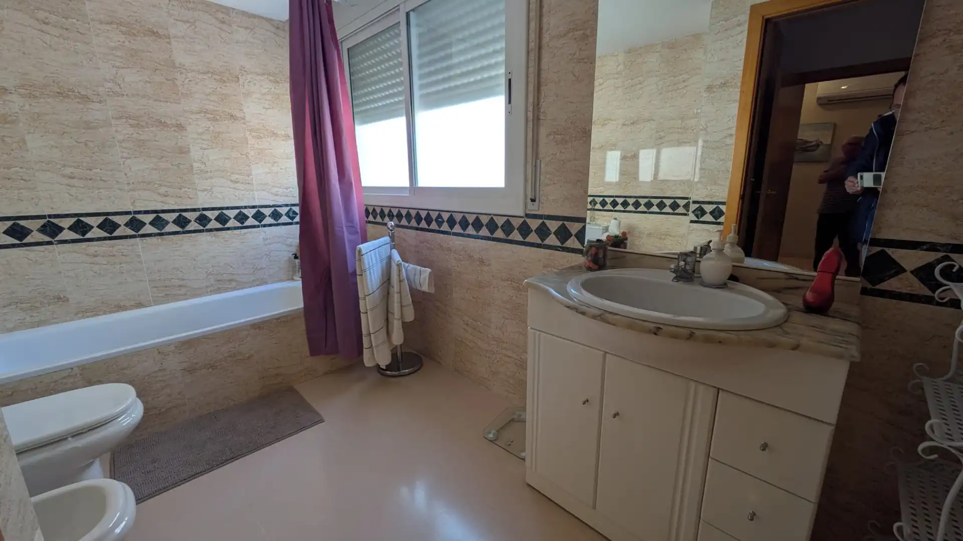 Baño de Piso en venta en Torredembarra con Aire acondicionado, Calefacción y Balcón