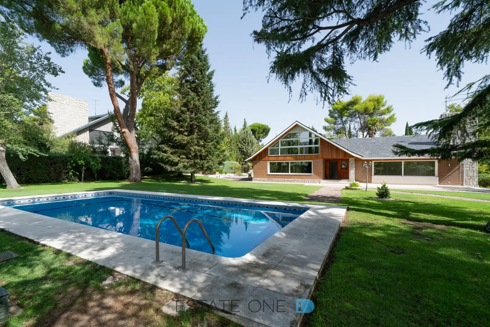 Jardín de Casa o chalet de alquiler en Madrid con Aire acondicionado, Calefacción y Jardín privado