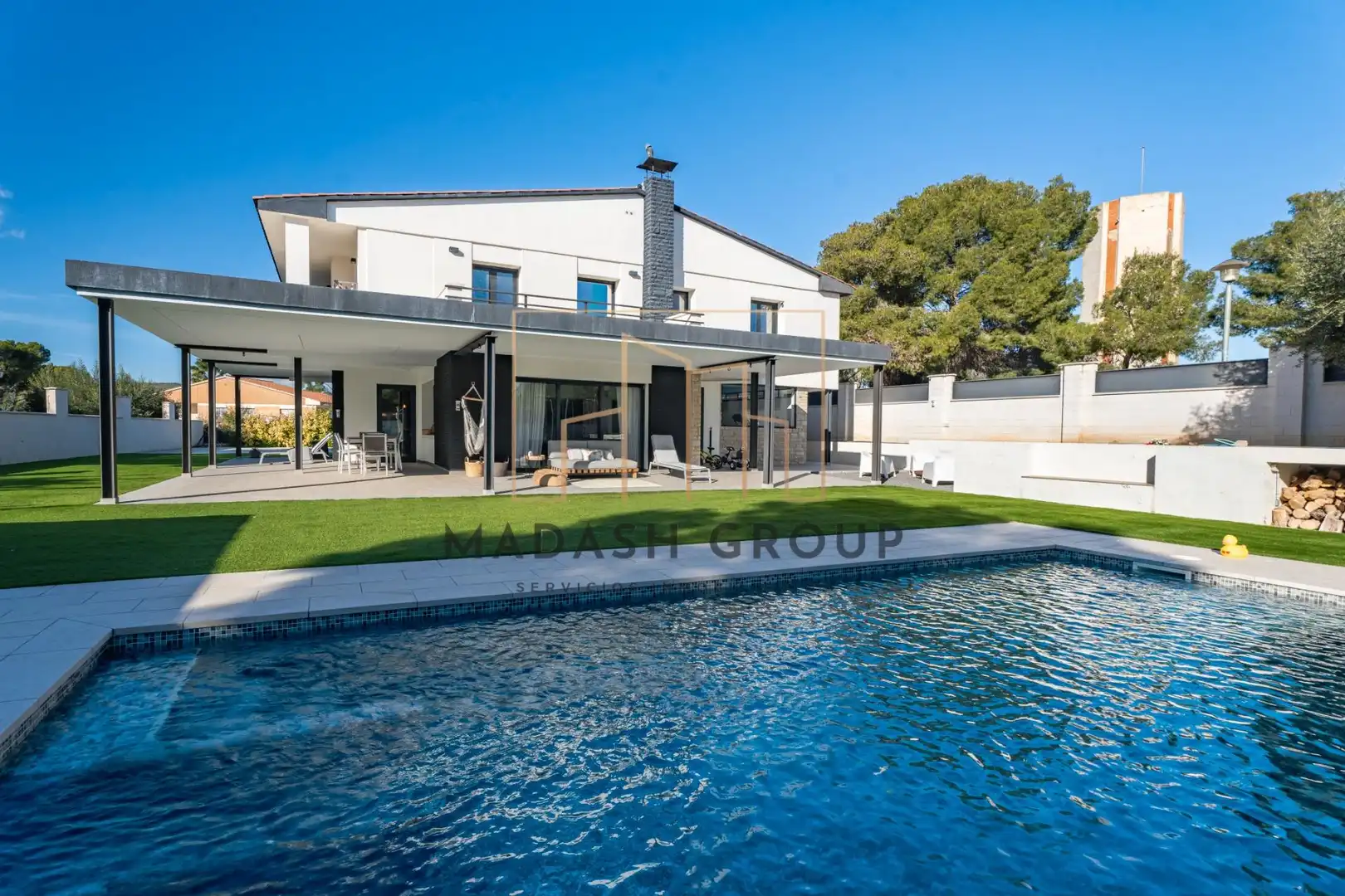 Exterior view of Houses for sale in El Vendrell  with Heating, Private garden and Terrace