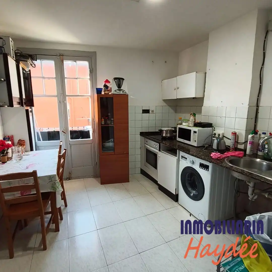 Piso con terraza en venta en Centro, imagen 3