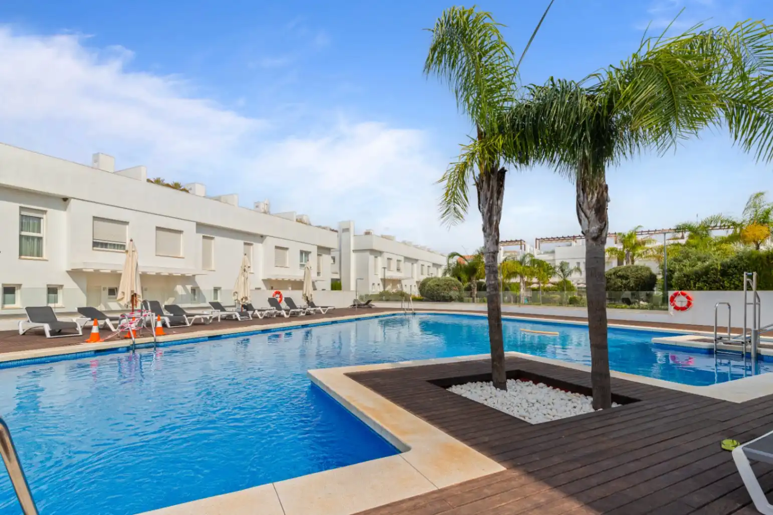 Piscina de Casa adosada de lloguer en Mijas amb Aire condicionat, Calefacció i Terrassa