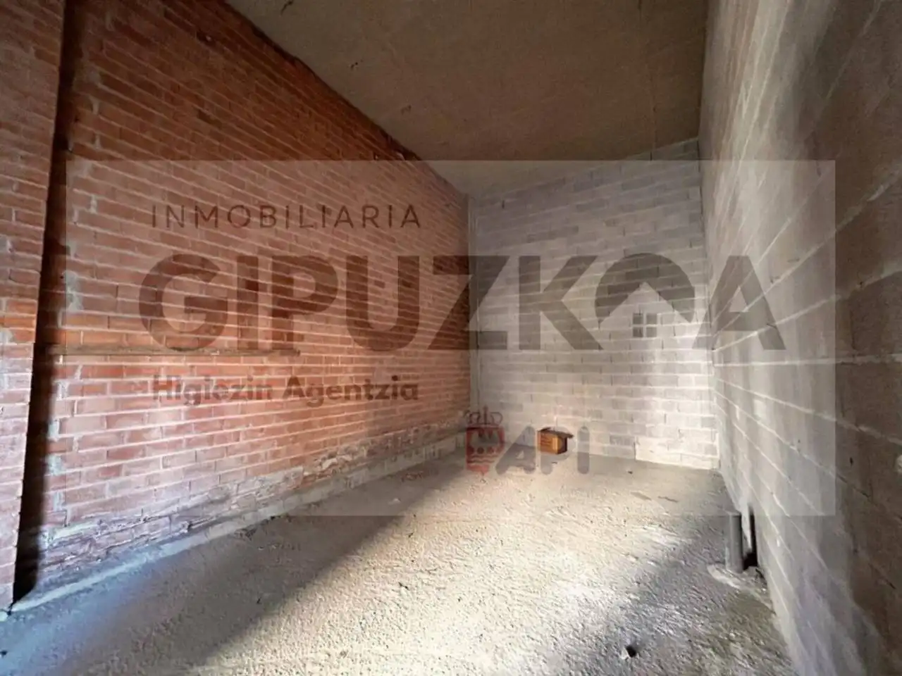 Local comercial en alquiler en Calle Arroka, imagen 4