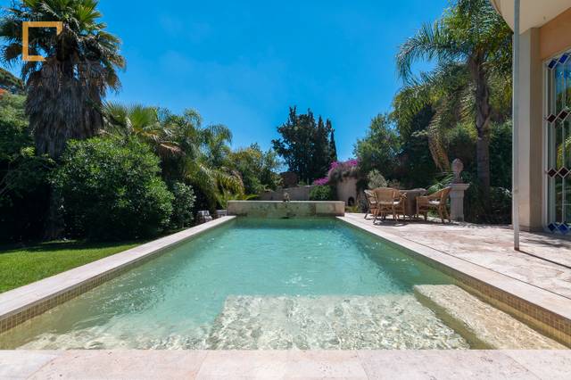 Casa-chalet en Venta en Avinguda de Vallvidrera en Sarrià