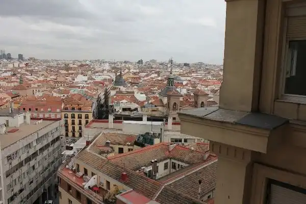 Vista exterior de Estudio de alquiler en Madrid con Aire acondicionado