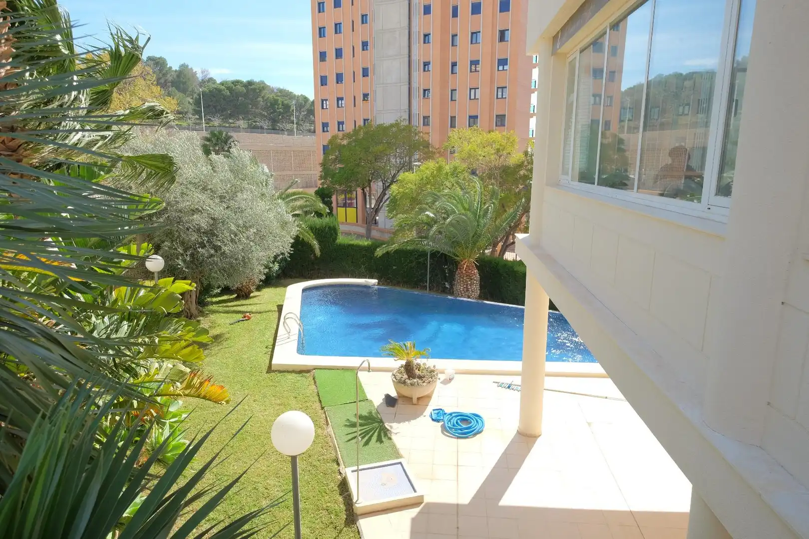 Swimming pool of Attic for sale in Calpe / Calp  with Air Conditioner, Heating and Private garden