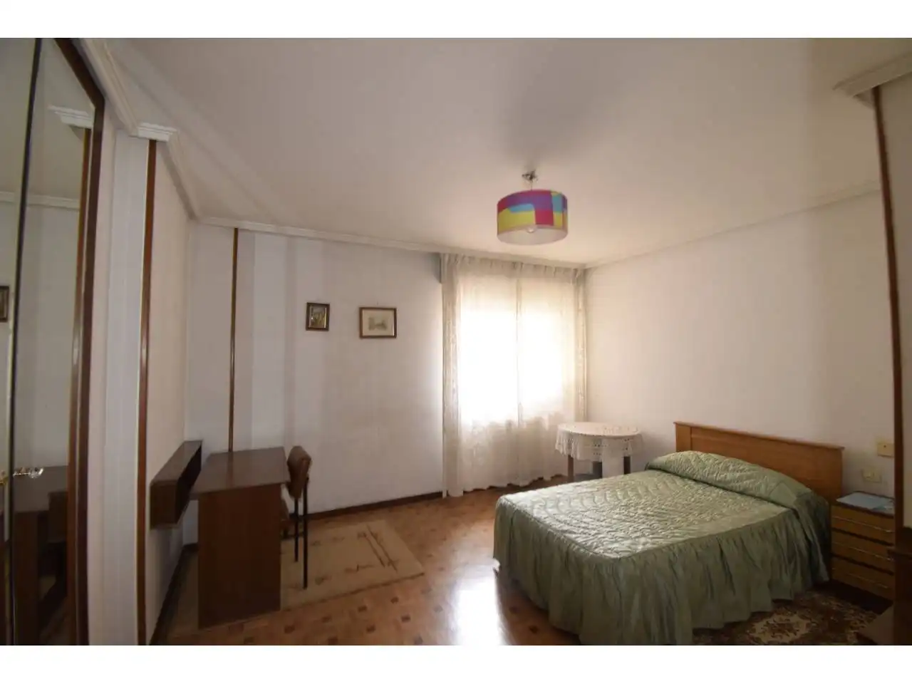 Habitación de Piso de alquiler en León Capital  con Calefacción, Terraza y Trastero