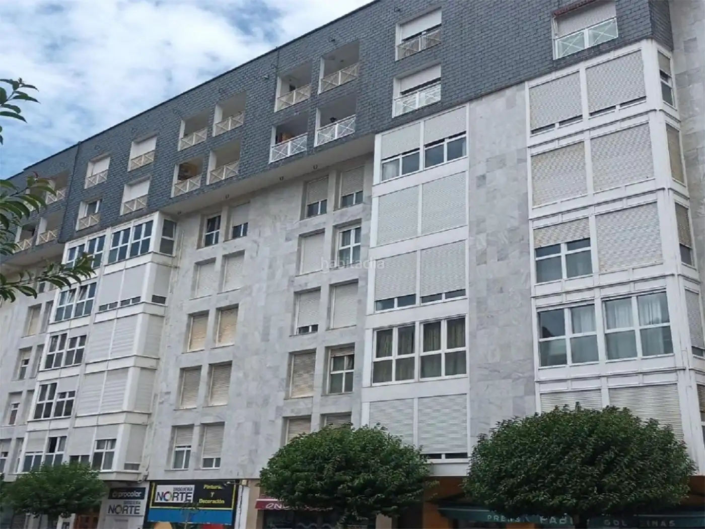 Flat with lift for sale in Calle Leonardo Rucabado 27