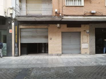 Local comercial en venda a Calle Montesa