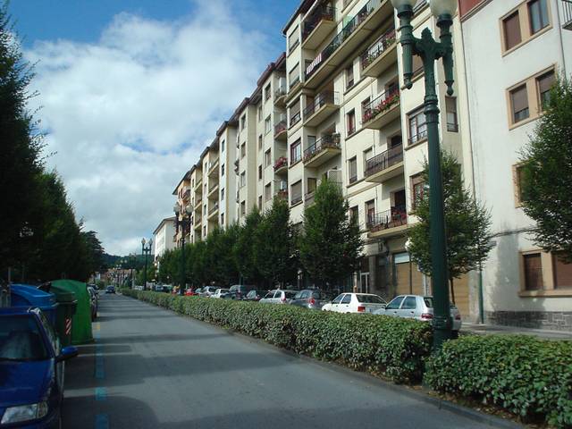 Local comercial en Alquiler en Gipuzkoa Etorbidea en Centro - Mendibil - Santiago