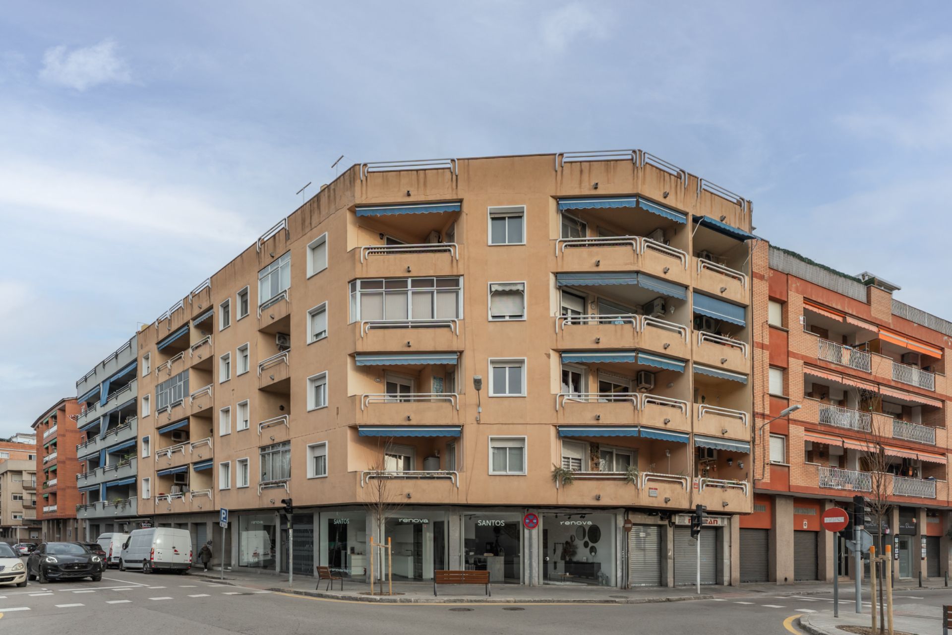 Flat for sale in Via de Ronda, Col.legis Nous