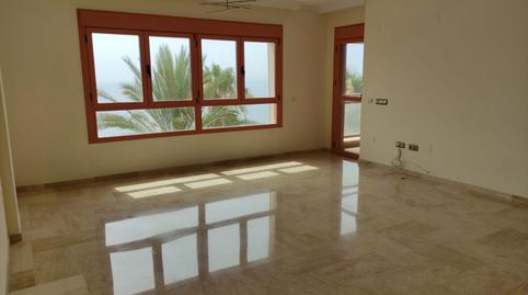 Foto 2 de Piso de alquiler en Calle Pacífico, Paseo Marítimo Oeste - Pacífico, Málaga