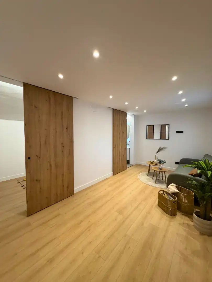 Piso en venta en Oviedo  con Calefacción, Parquet y Terraza