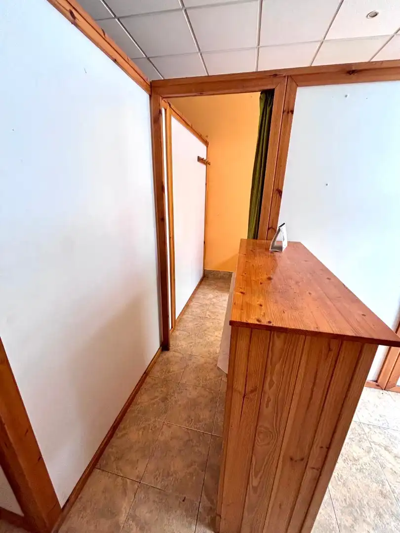 Business premises to rent in Oeste, imagen 2
