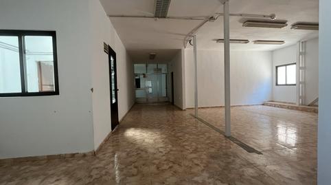 Foto 5 von Fabrikhallen zur Miete in Carrer Vila de Madrid, 42, Fuente del Jarro, Paterna