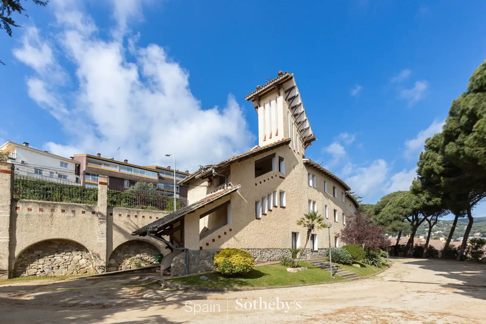 Vista exterior de Finca rústica en venda en Sant Andreu de Llavaneres amb Calefacció, Jardí privat i Terrassa