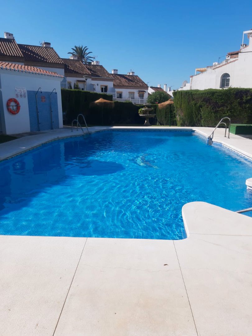Swimming pool of Single-family semi-detached to rent in Benalmádena  with Air Conditioner, Terrace and Furnished