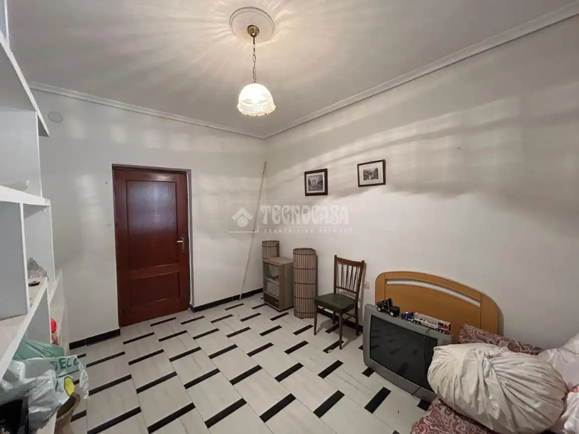 Casa adosada en venda en Baeza amb Aire condicionat i Balcó