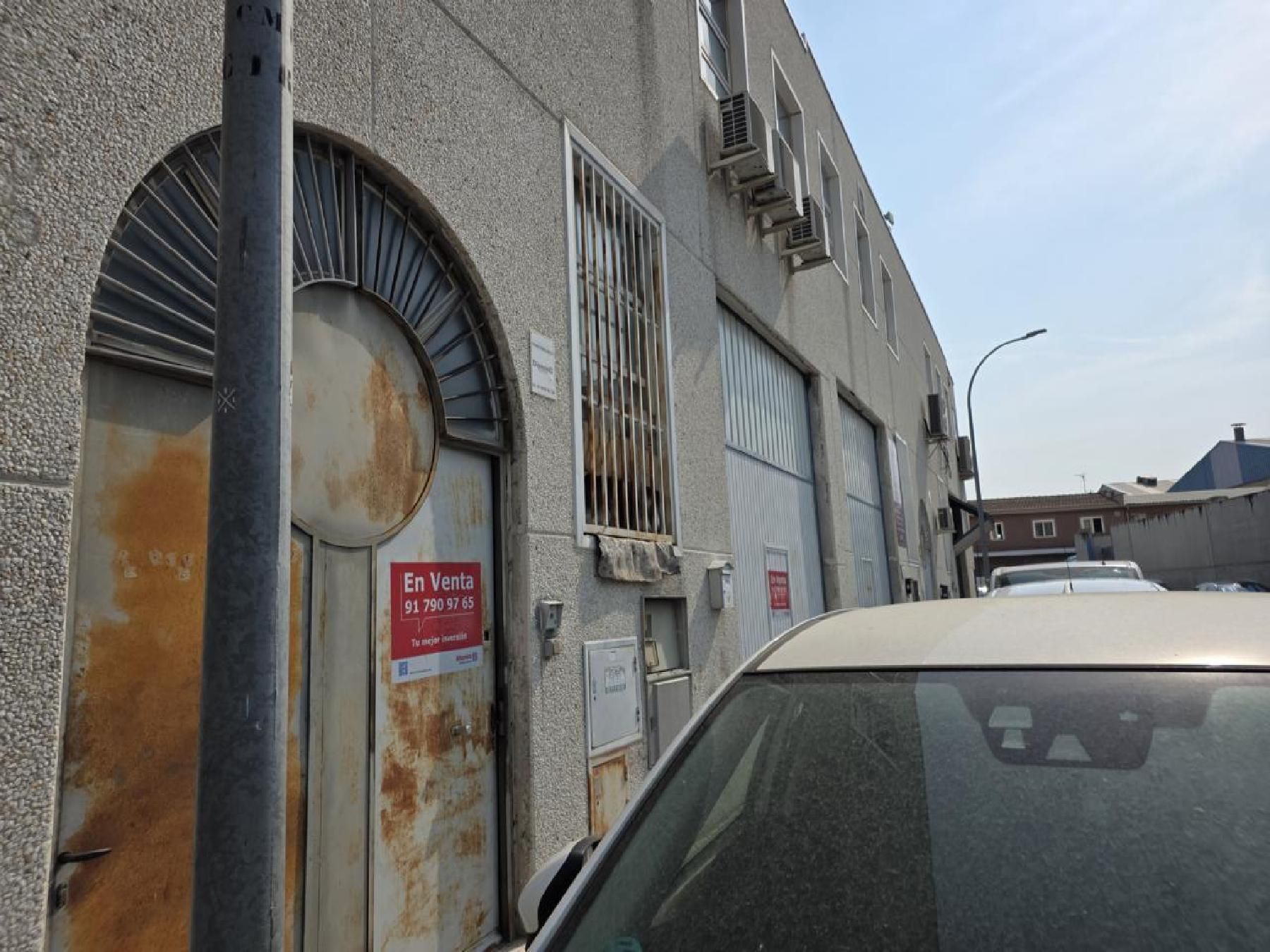 Vista exterior de Nave industrial en venta en Alcorcón