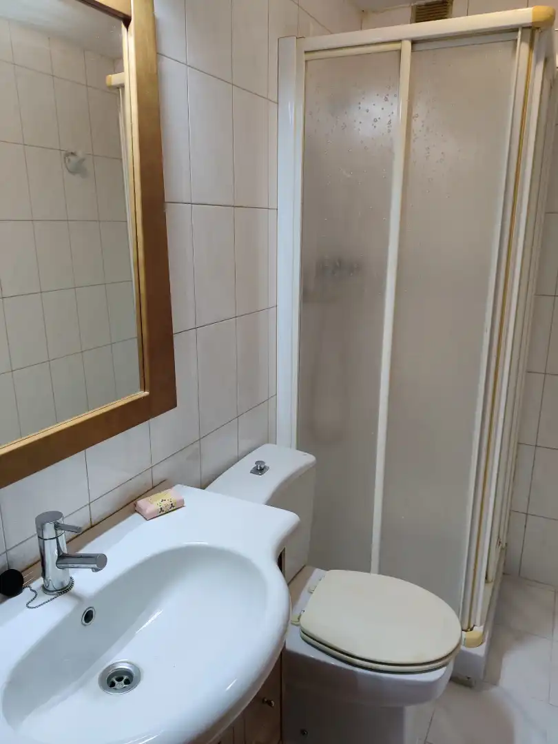 Baño de Piso de alquiler en Lekunberri con Amueblado y Balcón