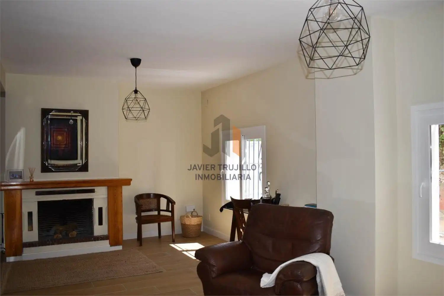 Sala d'estar de Casa o xalet en venda en Vélez-Málaga amb Terrassa, Traster i Moblat