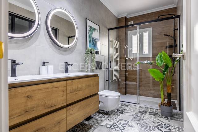 Casa-chalet en Venta en Colegio Europa